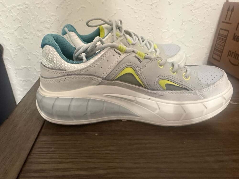 UGG Westsider Low Chunky Sneakers Men 6.5 Women 7.5 Gray Lime Platform